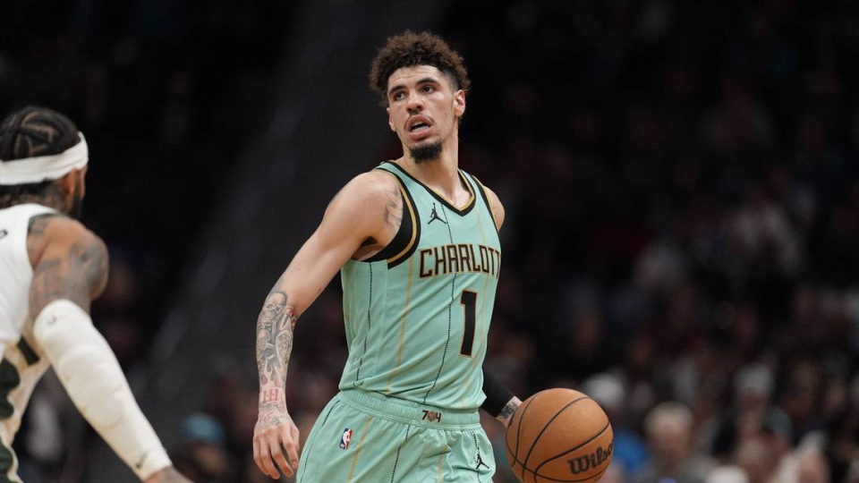 香港現金網:又菜又愛打!黃蜂鋒線新秀再這樣下去可能就要跌出輪換陣容了?